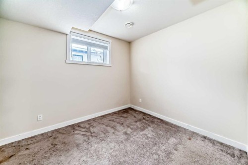 538 Sage Hill Road Nw, Calgary, AB - Indoor Photo Showing Other Room