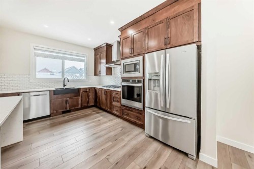 538 Sage Hill Road Nw, Calgary, AB - Indoor Photo Showing Kitchen With Stainless Steel Kitchen With Upgraded Kitchen