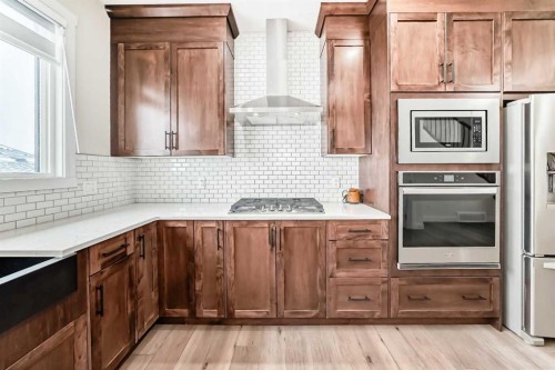 538 Sage Hill Road Nw, Calgary, AB - Indoor Photo Showing Kitchen With Upgraded Kitchen