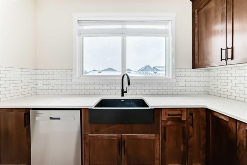 538 Sage Hill Road Nw, Calgary, AB - Indoor Photo Showing Kitchen