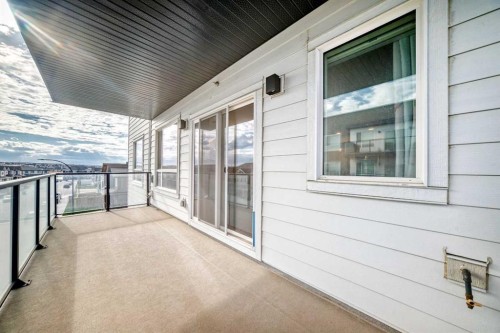 1303-33 Carringham Gate Nw, Calgary, AB - Outdoor With Balcony With Exterior