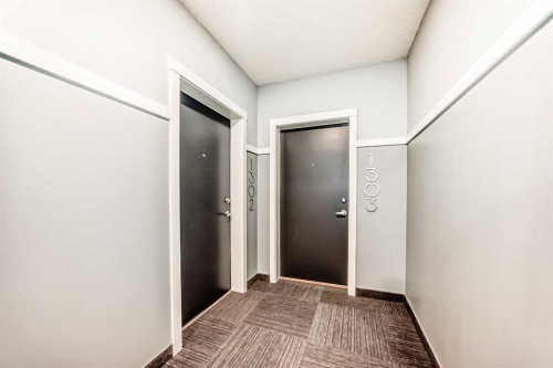 1303-33 Carringham Gate Nw, Calgary, AB - Indoor Photo Showing Other Room