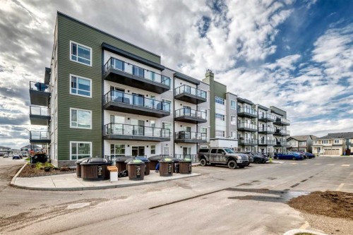 1303-33 Carringham Gate Nw, Calgary, AB - Outdoor With Balcony