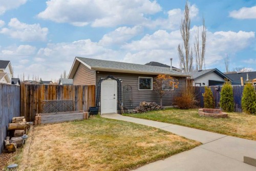 16 Prestwick Road Se, Calgary, AB - Outdoor