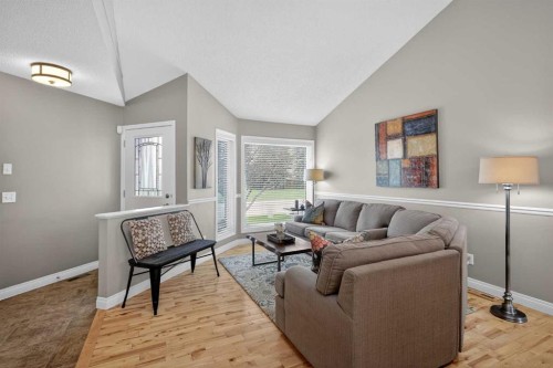 3513 Douglas Woods Heights Se, Calgary, AB - Indoor