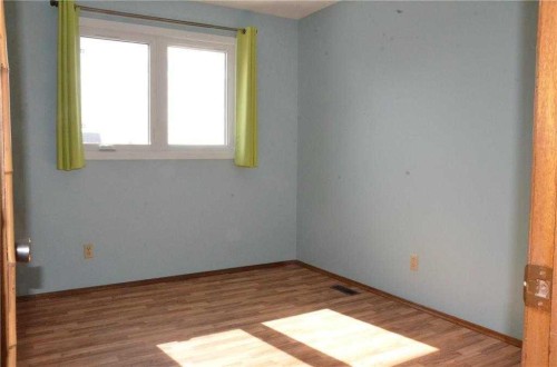 3711 Beaver Road Nw, Calgary, AB - Indoor Photo Showing Other Room