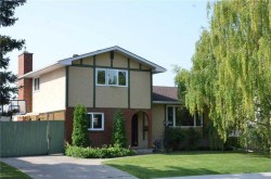 3711 Beaver Road NW Calgary, AB T2L 1W9