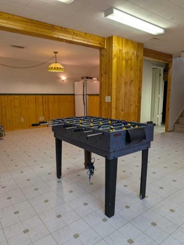 3711 Beaver Road Nw, Calgary, AB - Indoor Photo Showing Other Room