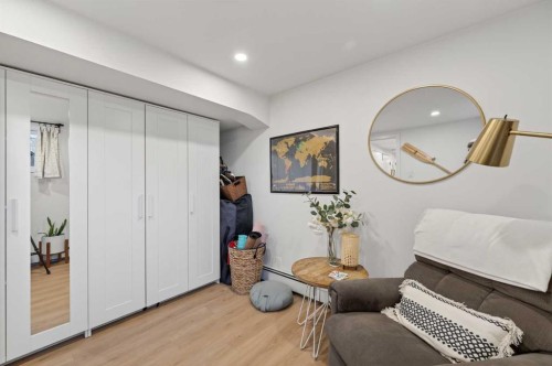 32 Beaupre Crescent Nw, Calgary, AB - Indoor