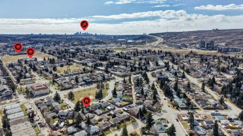 32 Beaupre Crescent Nw, Calgary, AB - Outdoor With View