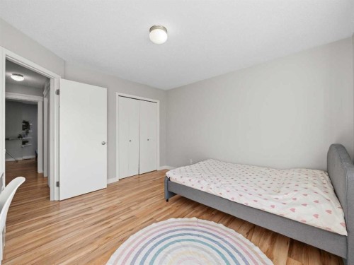 101 Everstone Place Sw, Calgary, AB - Indoor Photo Showing Bedroom