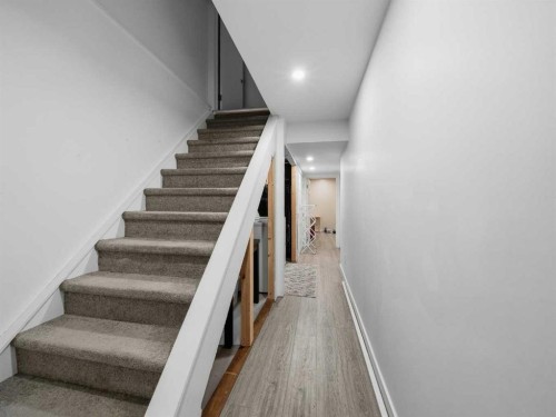 101 Everstone Place Sw, Calgary, AB - Indoor Photo Showing Other Room