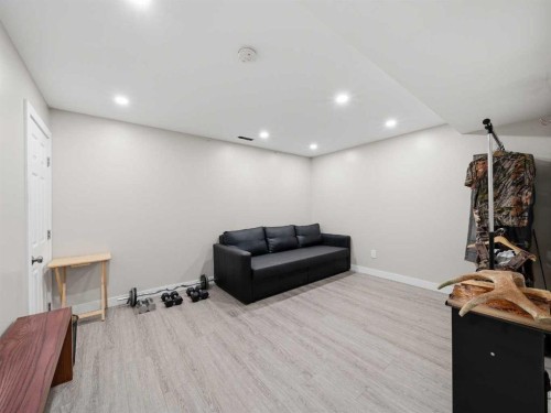 101 Everstone Place Sw, Calgary, AB - Indoor