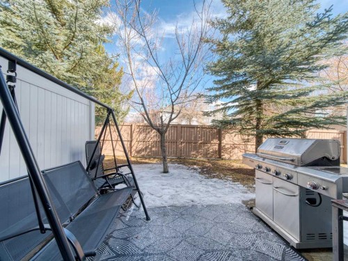 101 Everstone Place Sw, Calgary, AB - Outdoor