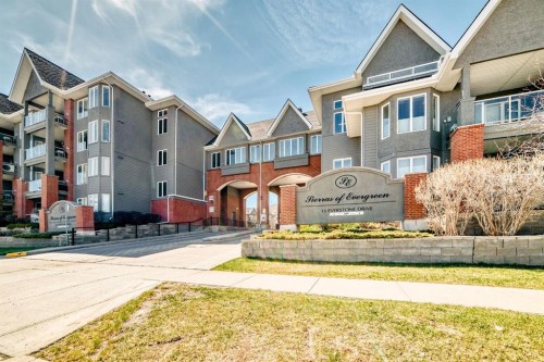 446-15 Everstone Drive Sw, Calgary, AB - Outdoor With Facade