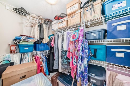 446-15 Everstone Drive Sw, Calgary, AB - Indoor With Storage