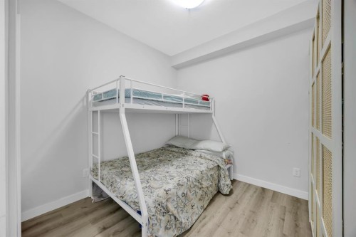 305-35 Walgrove Se, Calgary, AB - Indoor Photo Showing Bedroom