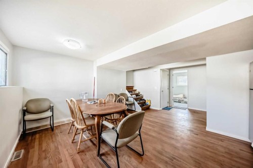 6840 4 Avenue Ne, Calgary, AB - Indoor Photo Showing Dining Room