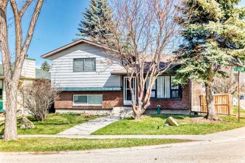 6840 4 Avenue Ne, Calgary, AB - Outdoor