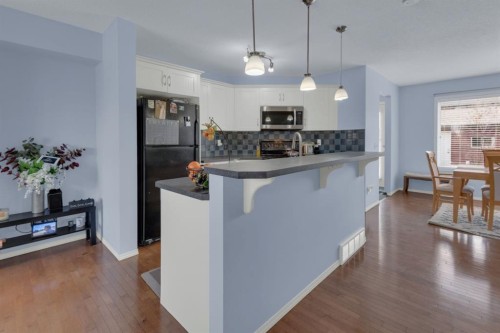 273 Eversyde Boulevard Sw, Calgary, AB - Indoor Photo Showing Kitchen With Upgraded Kitchen