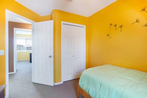 211 Prestwick Heights Se, Calgary, AB - Indoor Photo Showing Bedroom