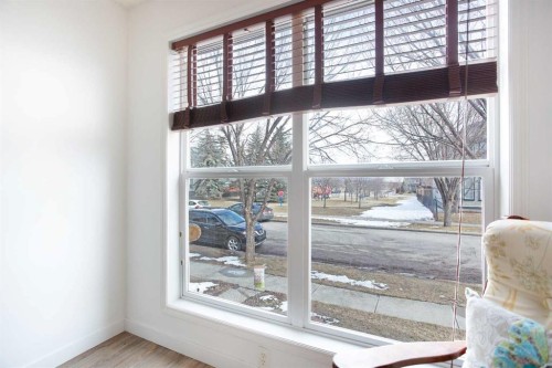 211 Prestwick Heights Se, Calgary, AB - Indoor Photo Showing Other Room