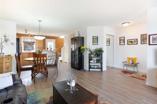 211 Prestwick Heights Se, Calgary, AB - Indoor Photo Showing Living Room