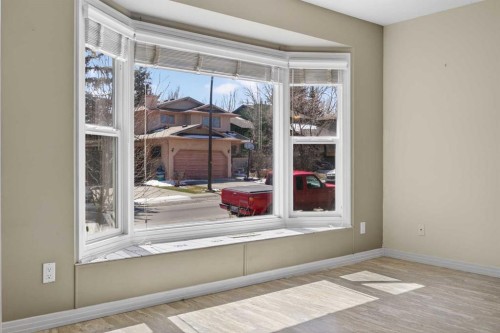 84 Macewan Glen Way Nw, Calgary, AB - Indoor Photo Showing Other Room