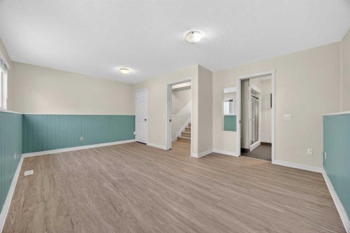 84 Macewan Glen Way Nw, Calgary, AB - Indoor Photo Showing Other Room