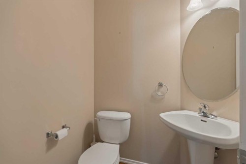 11 Valley Crest Rise Nw, Calgary, AB - Indoor Photo Showing Bathroom