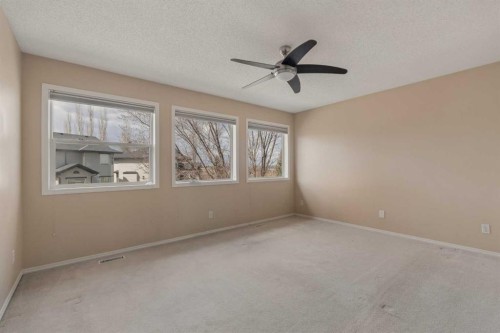 11 Valley Crest Rise Nw, Calgary, AB - Indoor Photo Showing Other Room