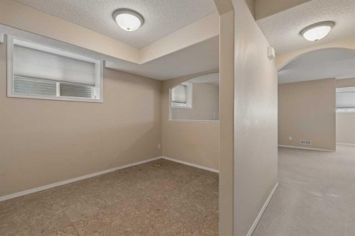 11 Valley Crest Rise Nw, Calgary, AB - Indoor Photo Showing Other Room