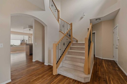 11 Valley Crest Rise Nw, Calgary, AB - Indoor Photo Showing Other Room