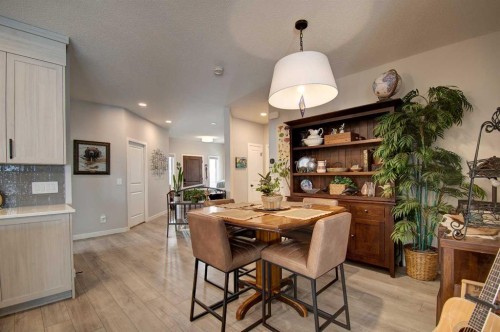 800 Mandalay Link, Carstairs, AB - Indoor Photo Showing Dining Room
