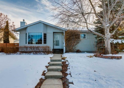 367 Acadia Drive Se, Calgary, AB - Outdoor
