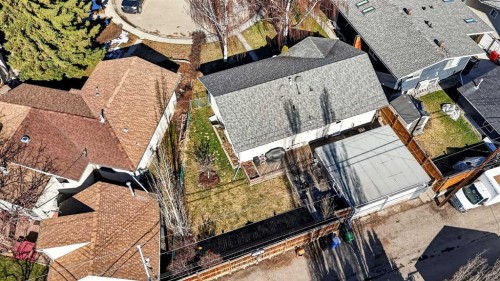 316 Wascana Crescent Se, Calgary, AB - Outdoor