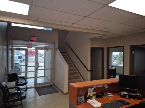 5815 49 Avenue, Olds, AB 