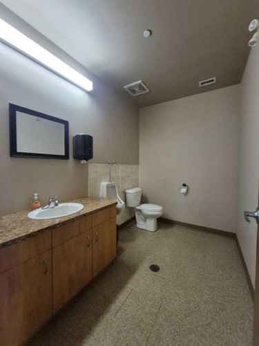 5815 49 Avenue, Olds, AB 