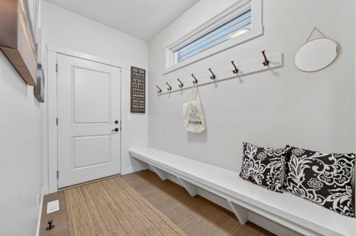19 Cranbrook Crescent Se, Calgary, AB - Indoor Photo Showing Other Room