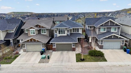 19 Cranbrook Crescent Se, Calgary, AB - Outdoor With Facade