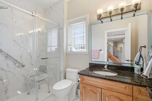 280135 Township Road 242 Se, Chestermere, AB - Indoor Photo Showing Bathroom