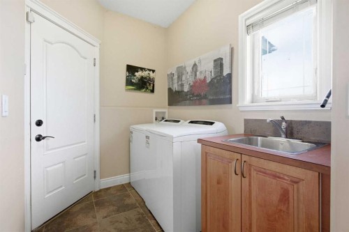 280135 Township Road 242 Se, Chestermere, AB - Indoor Photo Showing Laundry Room