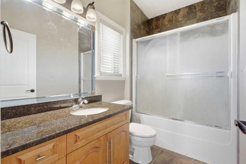 280135 Township Road 242 Se, Chestermere, AB - Indoor Photo Showing Bathroom