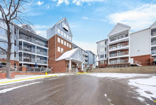 3402-3402 Hawksbrow Point Nw, Calgary, AB - Outdoor With Facade