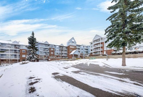 3402-3402 Hawksbrow Point Nw, Calgary, AB - Outdoor