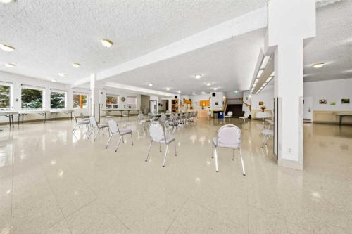 3402-3402 Hawksbrow Point Nw, Calgary, AB - Indoor Photo Showing Other Room
