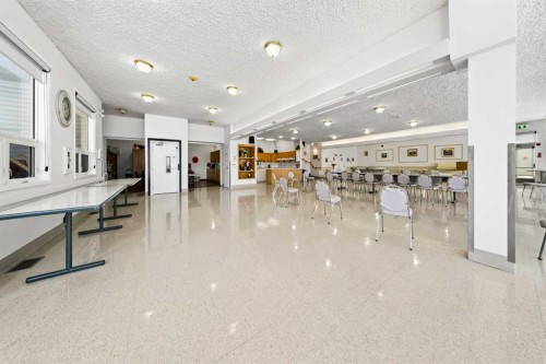 3402-3402 Hawksbrow Point Nw, Calgary, AB - Indoor Photo Showing Other Room