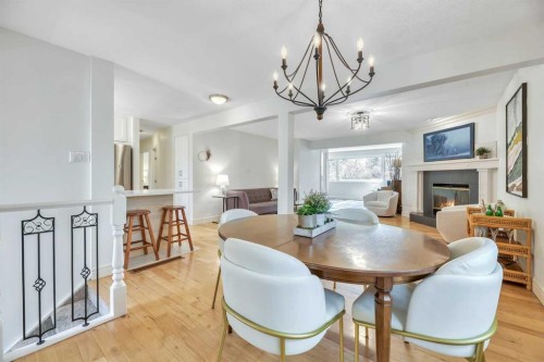 48 Waterloo Drive Sw, Calgary, AB - Indoor Photo Showing Dining Room