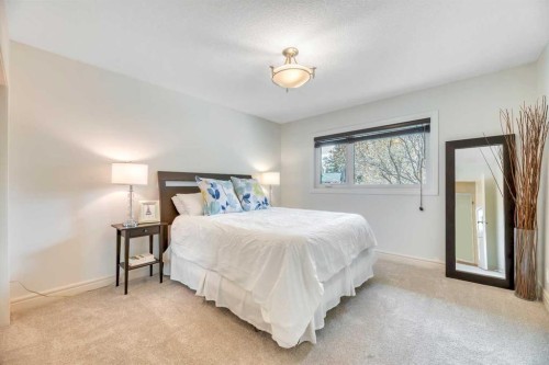 48 Waterloo Drive Sw, Calgary, AB - Indoor Photo Showing Bedroom
