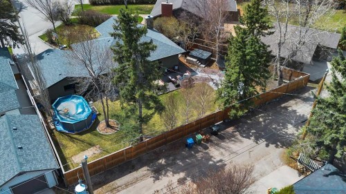 48 Waterloo Drive Sw, Calgary, AB - Outdoor